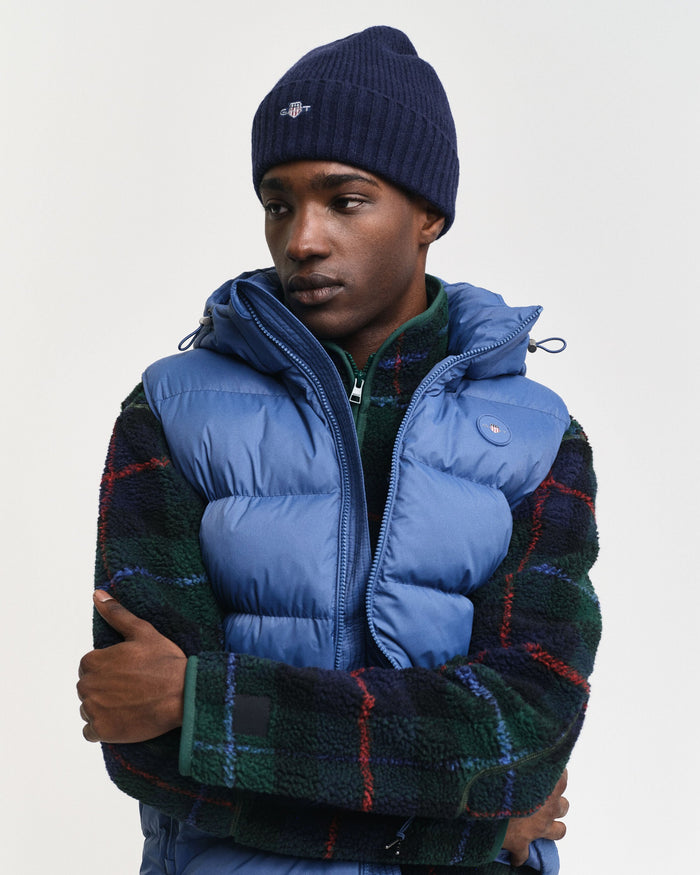 Shield Wool Beanie in Marine
