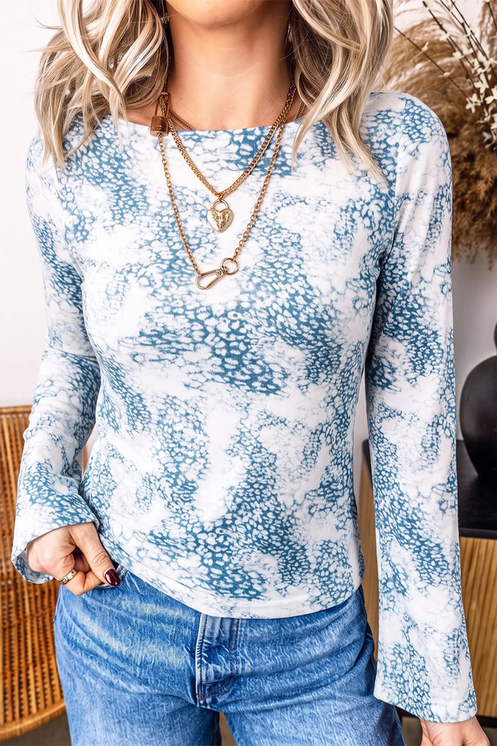 Sky Blue Long Sleeve Leopard Print Round Neck Sheath Top – Light Blue