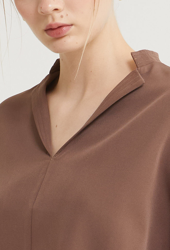 Sleek Comfort Folded Short Sleeves Top