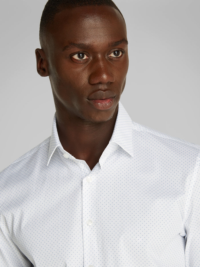 Slim Poplin Dress Shirt in White
