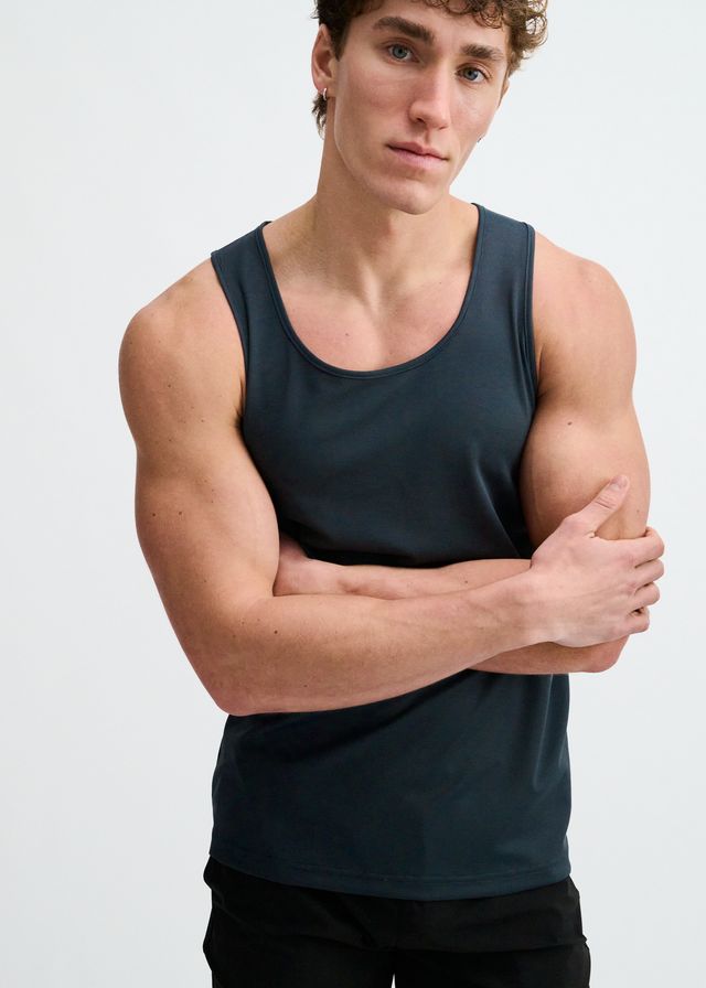TEXTURED STRETCH MESH PERFORMANCE TANK
