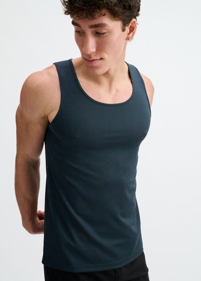 TEXTURED STRETCH MESH PERFORMANCE TANK