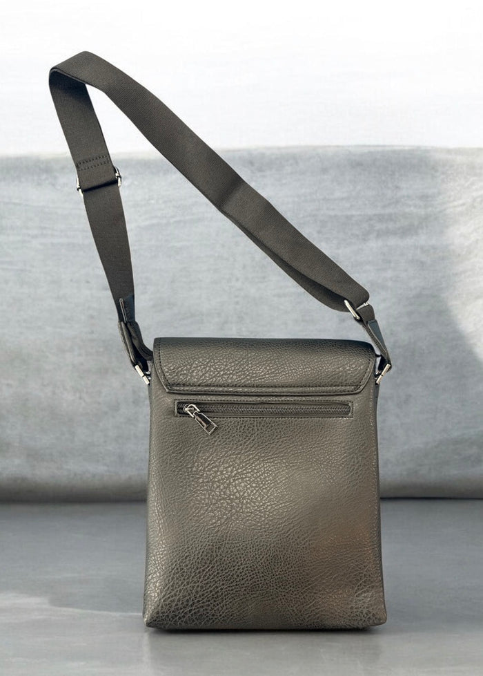 Kevico WK Side Bag with zipper in black, stylish accessory with compact design, ideal for carrying essentials.